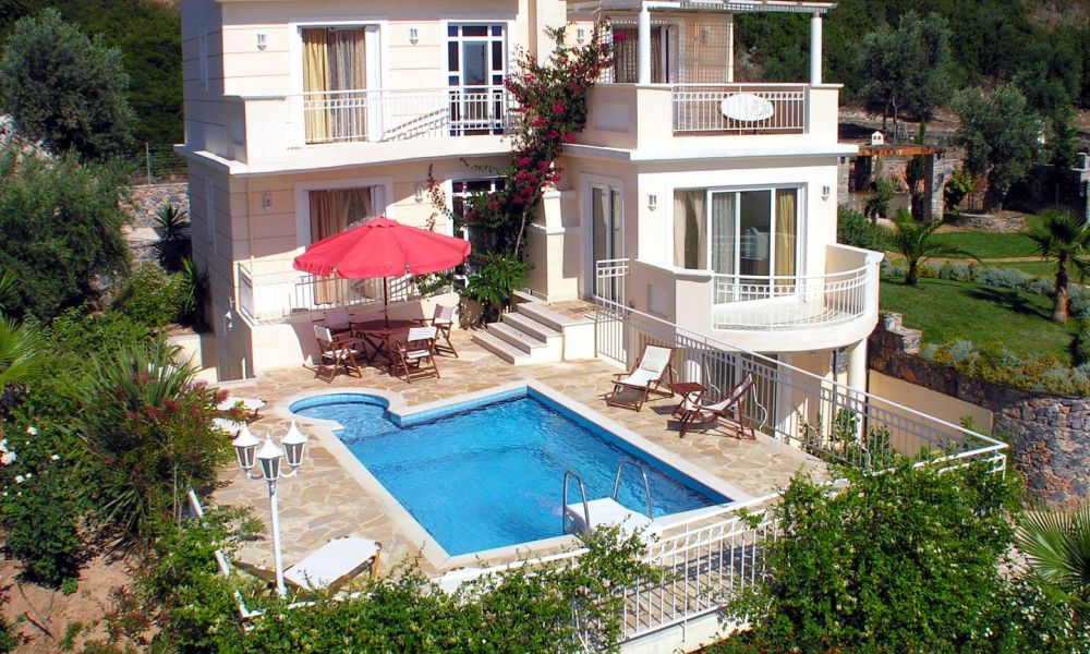 Picture showing Villa Callistemon